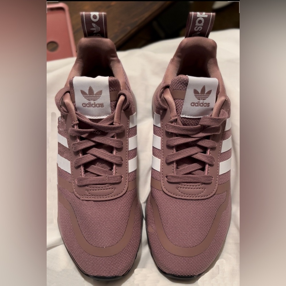 Adidas Multix Sneaker - 5.5